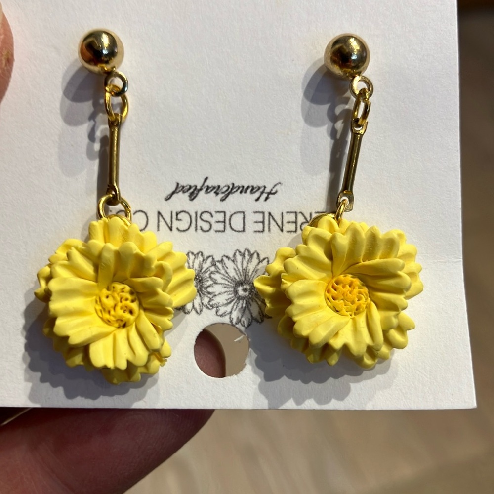 Nickel Free! Cheerful sunflower drop earrings